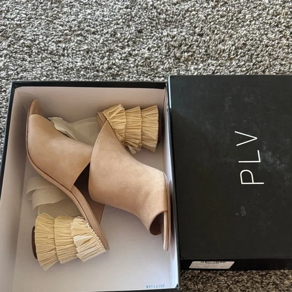 Pour la Victoire Hettie Tassel Fringe Heel - Picture 1 of 6